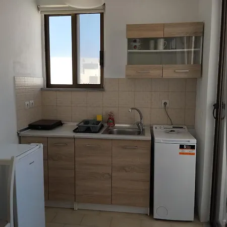 Lilian's Seaview-party Street-youth Apartament Rhodes City