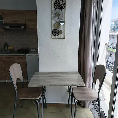 Apartament Lilian's Seaview-party Street-youth *